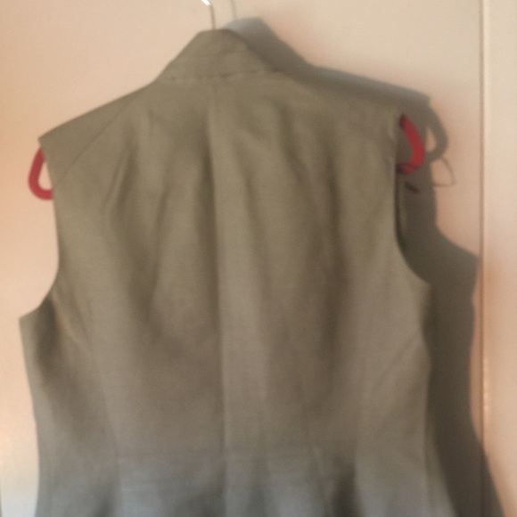 Linen 2 piece sleeveless pant suit - Picture 3 of 8